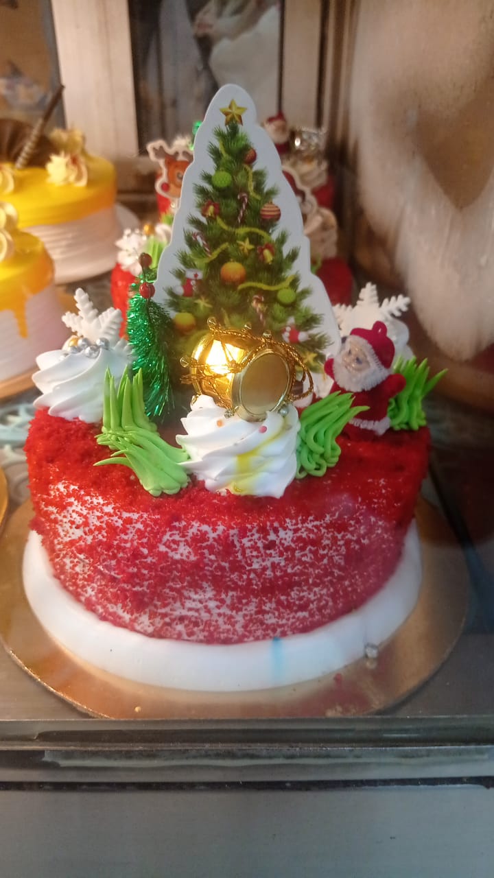 Red Velvet christmas Cake
